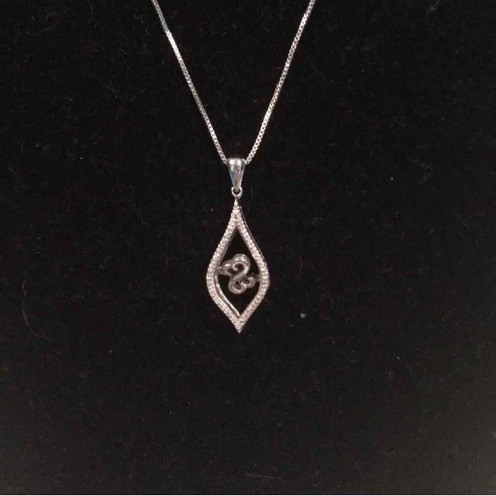 Jane Seymour Open Heart Pendent